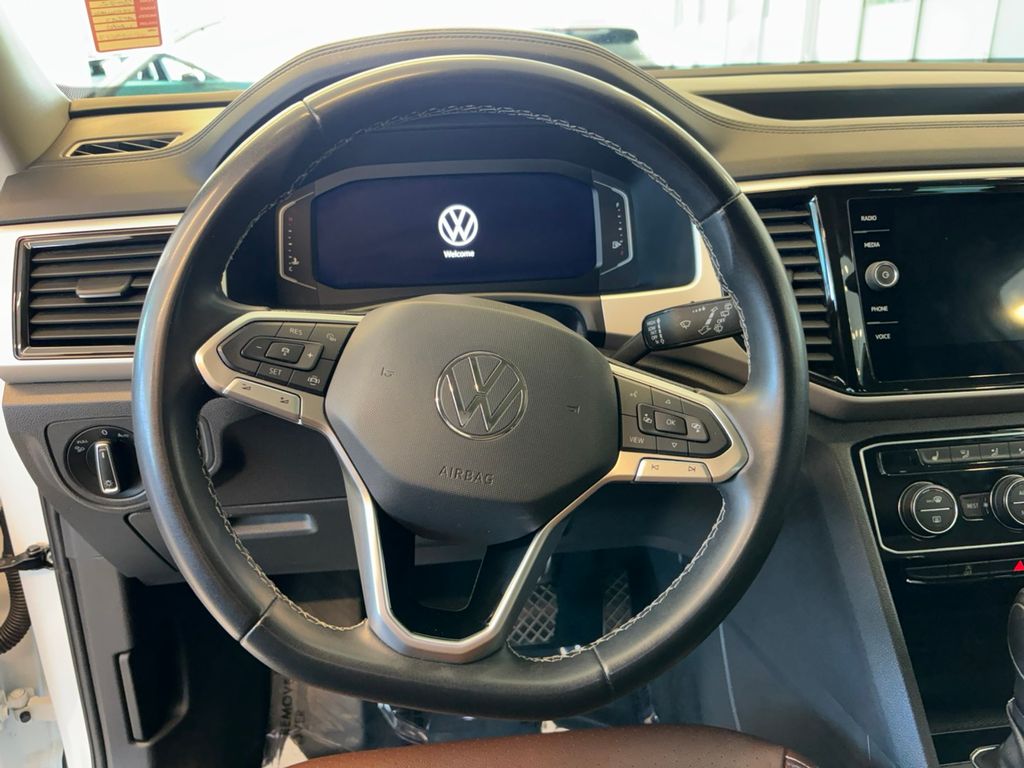 2022 Volkswagen Atlas 3.6L V6 SE w/Technology