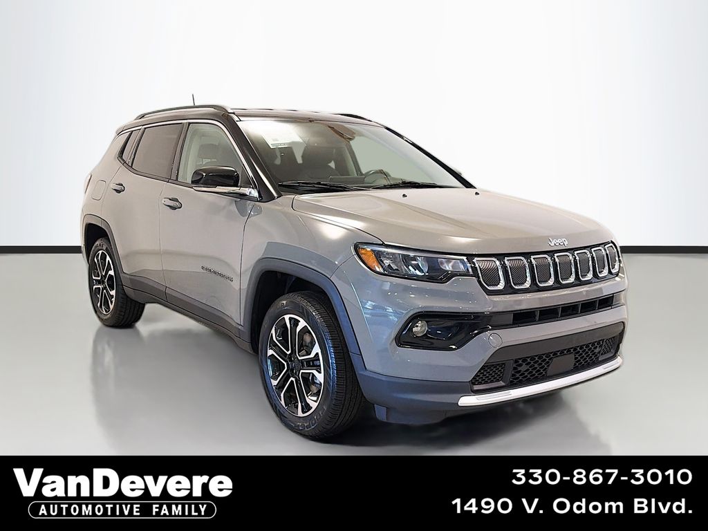 Sting-Gray Clearcoat 2022 Jeep Compass SUV / Crossover Four-Wheel Drive 9-Speed Automatic