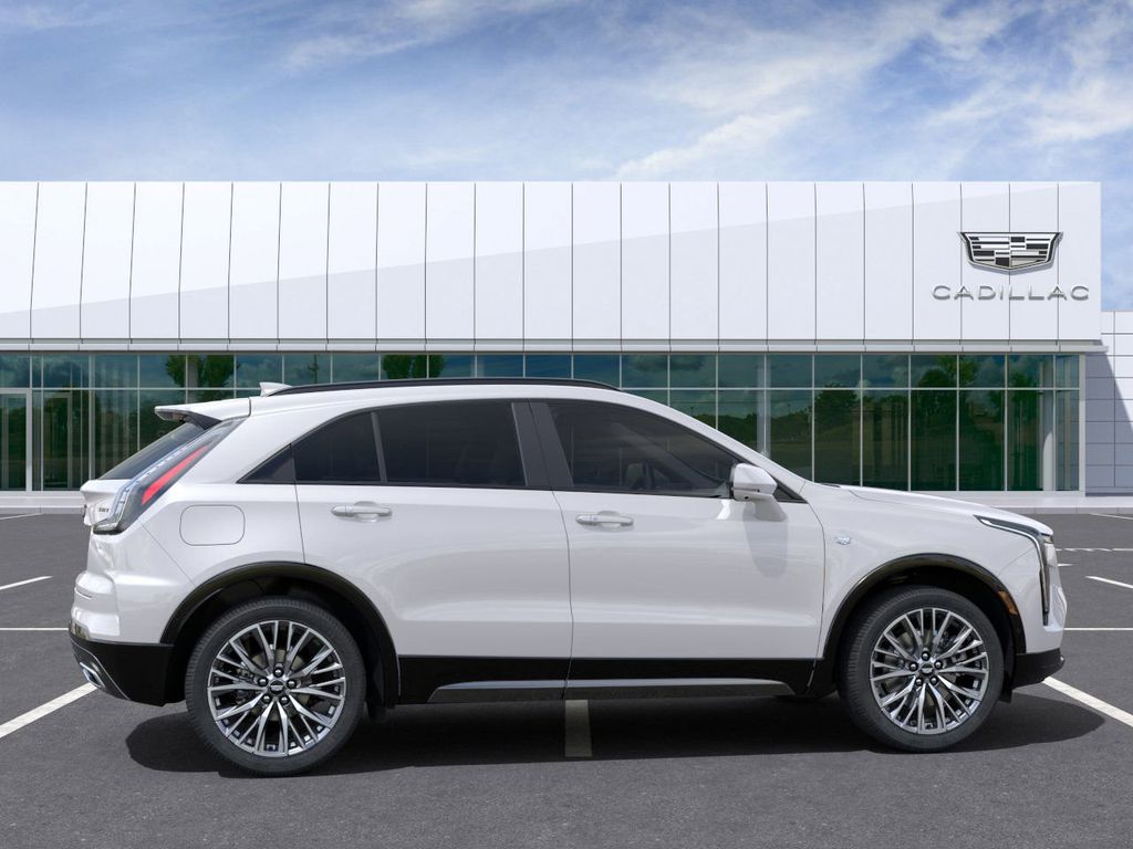 2024 Cadillac XT4 Sport 5