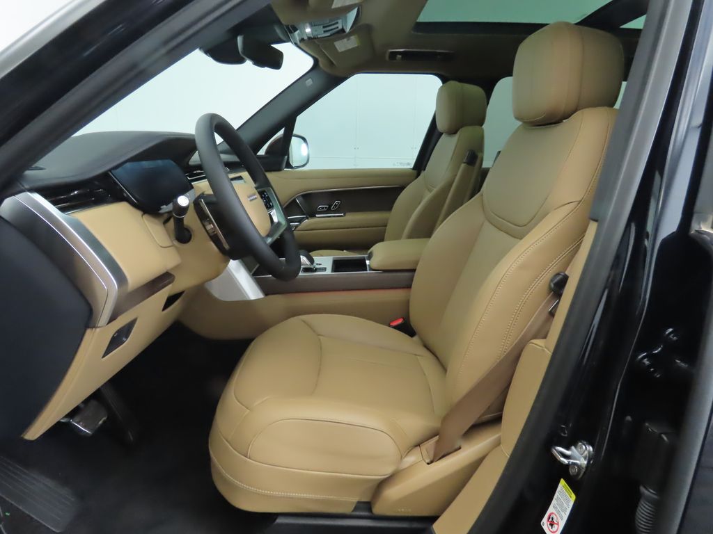 Thumbnail: 2025 Land Rover Range Rover - 21