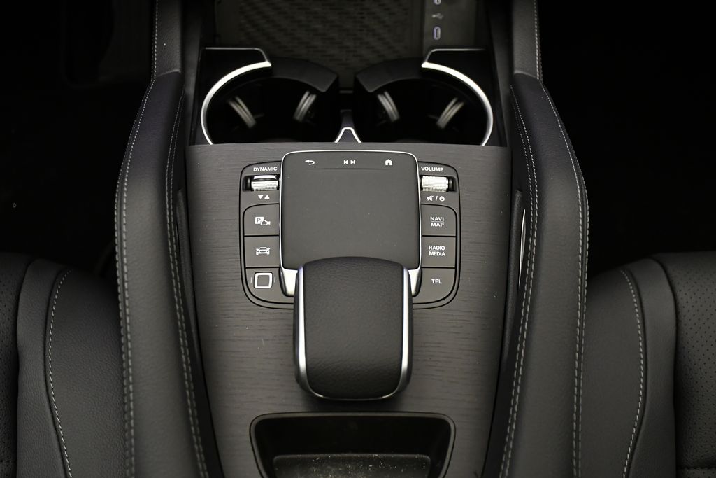 Thumbnail: 2026 Mercedes-Benz GLE - 31