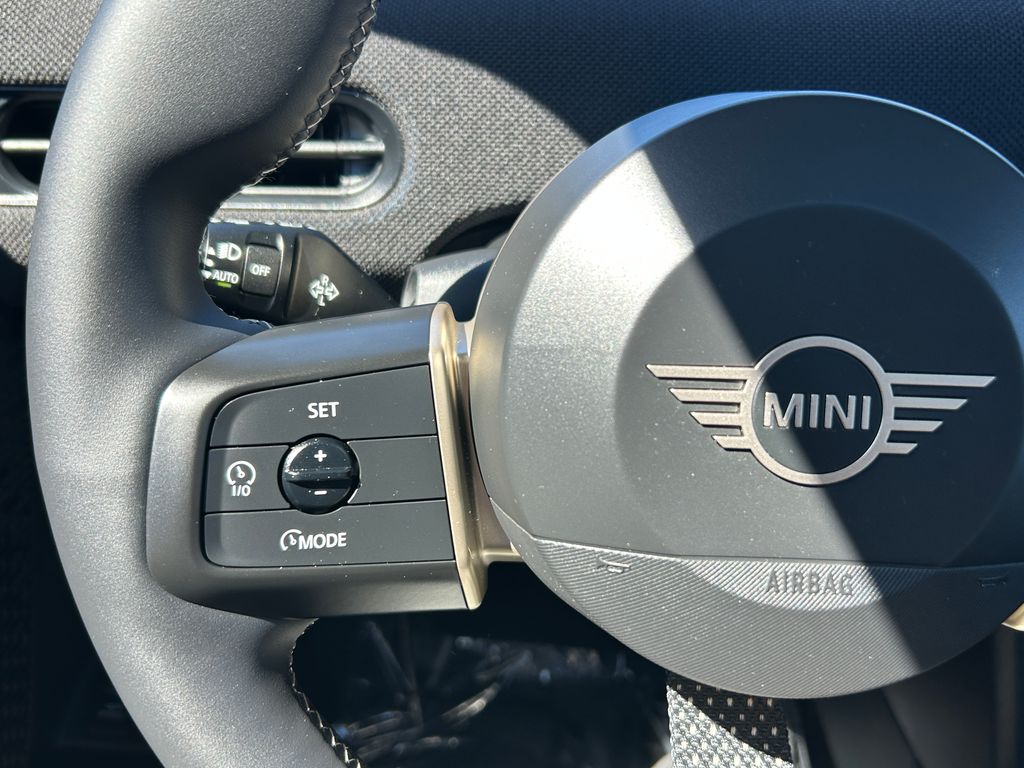 Thumbnail: 2026 MINI Cooper - 19