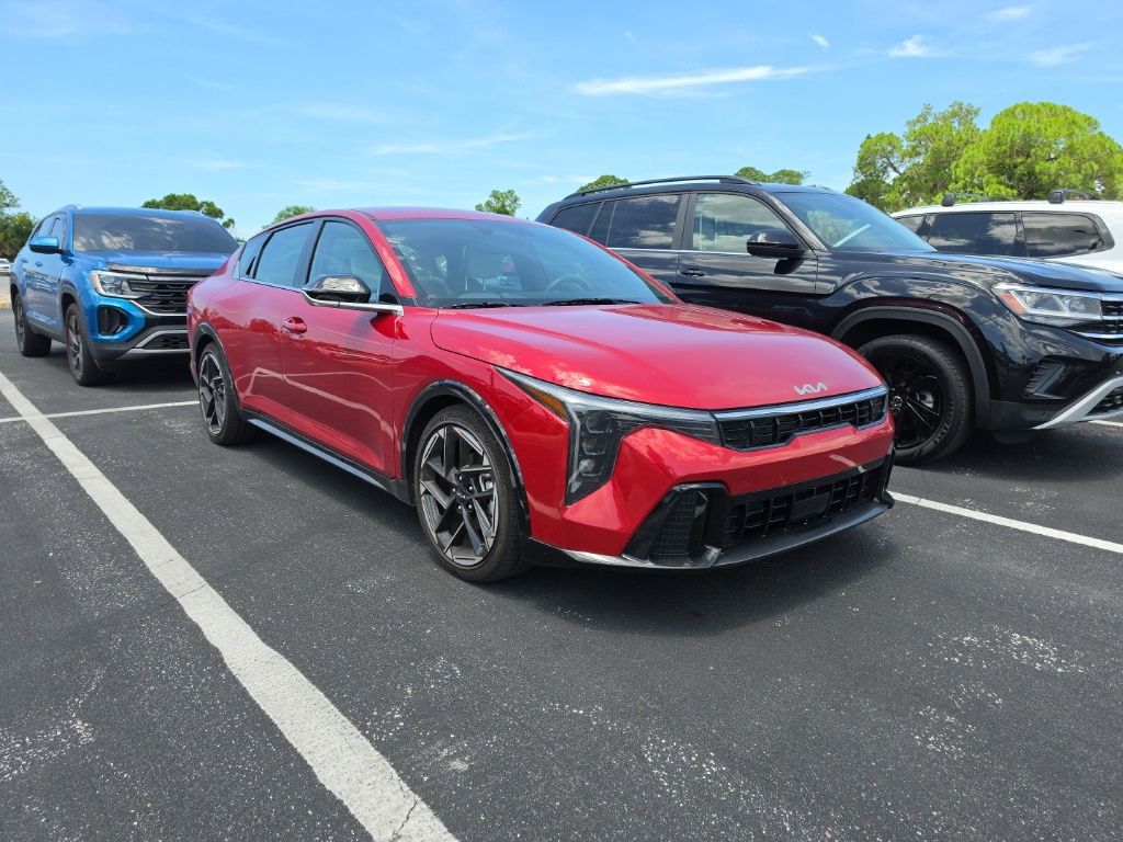 Currant Red 2026 Kia K4 Sedan Front-Wheel Drive Continuously Variable Transmission