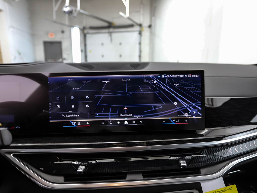 Thumbnail: 2026 BMW X7 - 17