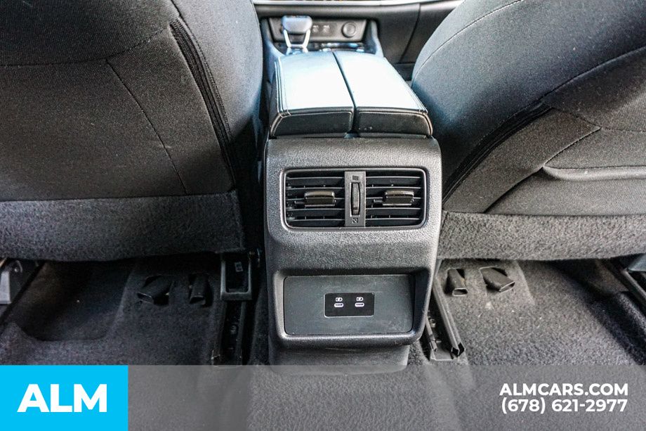 Used 2025 Gray Nissan SV image 31