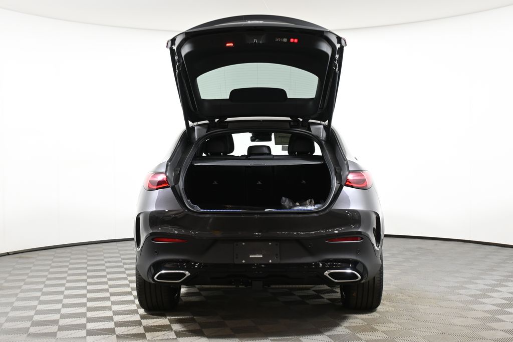 2025 Mercedes-Benz GLC 300 25