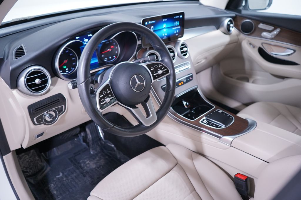 Thumbnail: 2021 Mercedes-Benz GLC - 6
