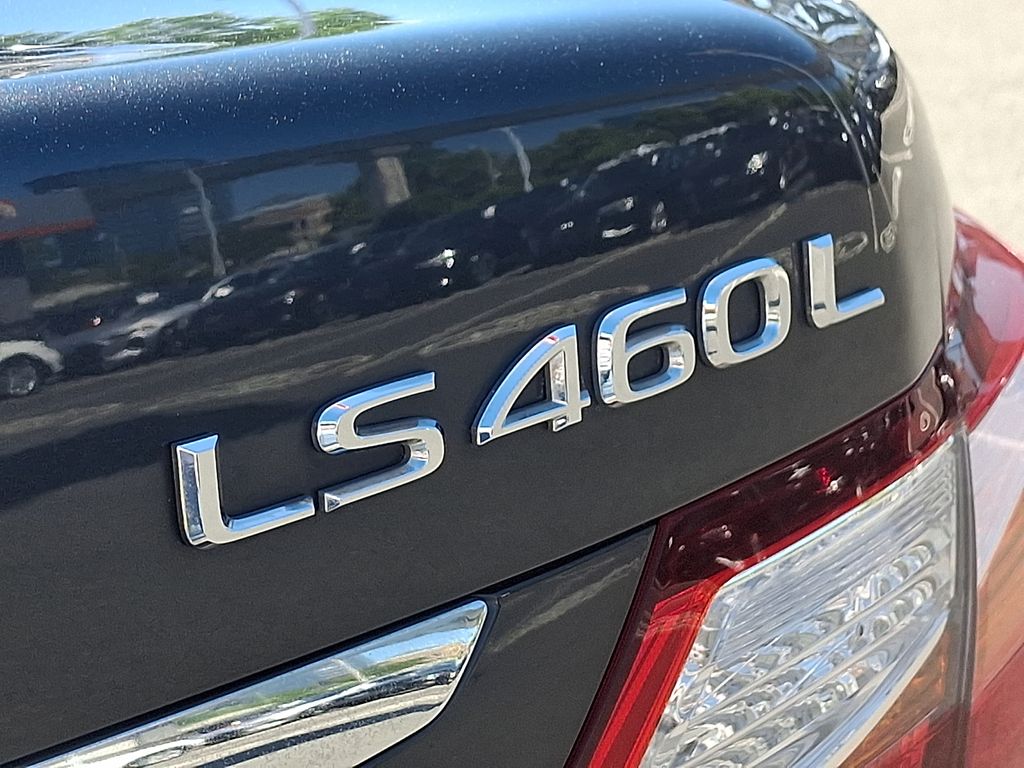 Thumbnail: 2011 Lexus LS - 30
