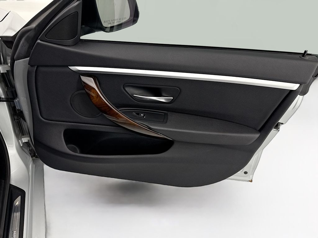 Thumbnail: 2020 BMW 4 Series - 24