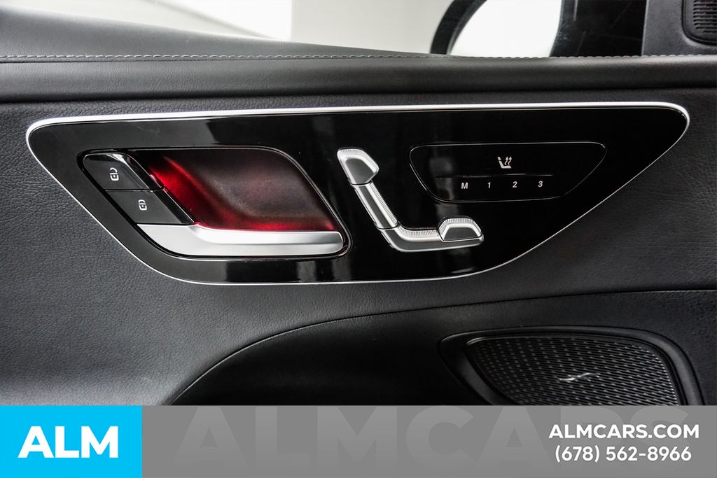 Used 2024  Mercedes-Benz C 300 image 43