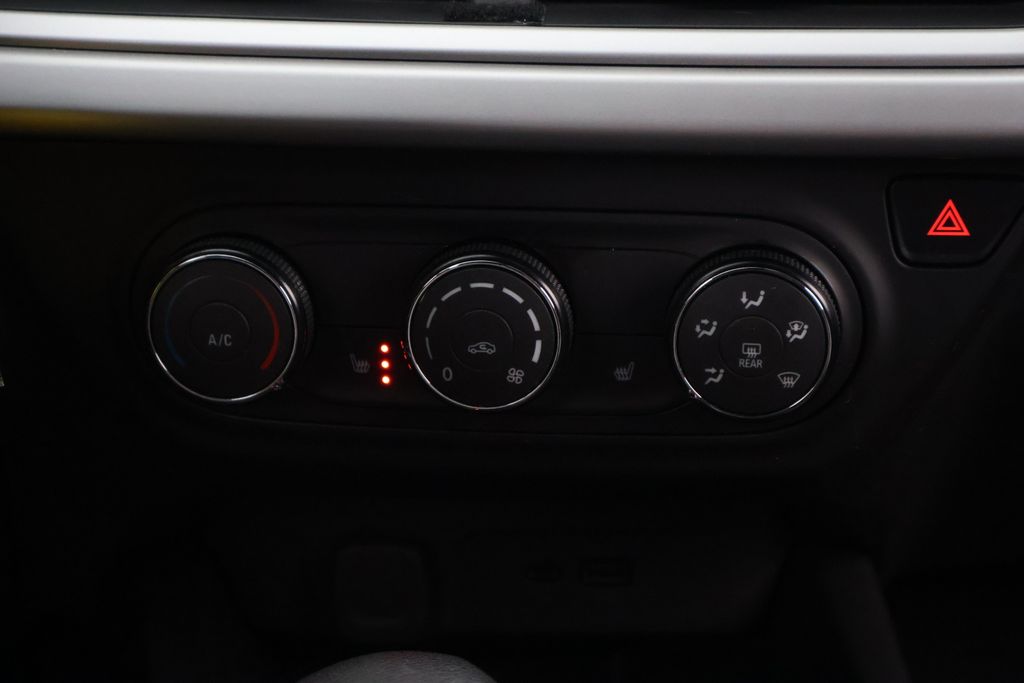 Thumbnail: 2024 Chevrolet Trax - 19