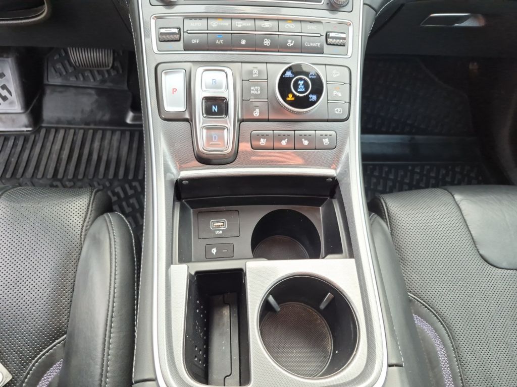 Used Car 2021 Hyundai Santa Fe  Calligraphy For Sale Under $25,000 In Austin, Texas