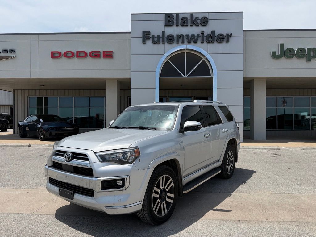 Classic Silver Metallic 2022 Toyota 4Runner SUV / Crossover All-Wheel Drive 5-Speed Automatic