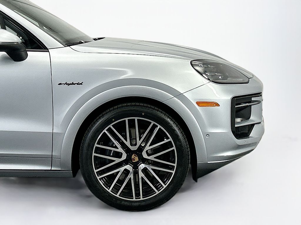 Thumbnail: 2026 Porsche Cayenne - 11