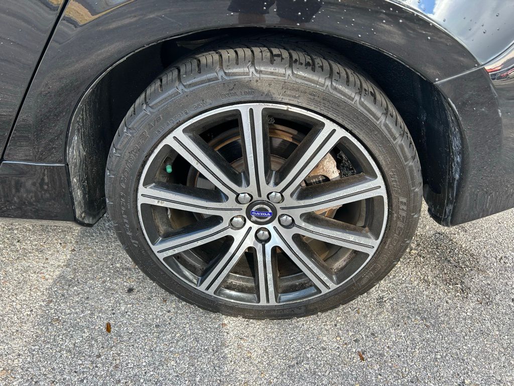 Thumbnail: 2016 Volvo S60 - 9