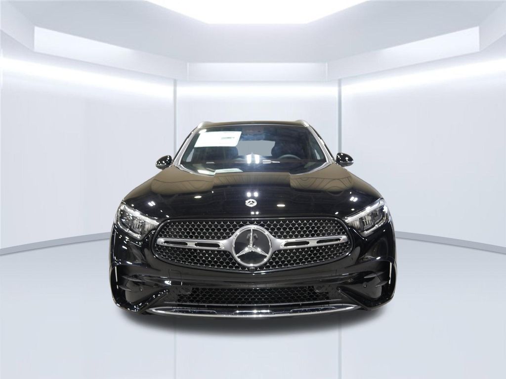 Thumbnail: 2026 Mercedes-Benz GLC - 8