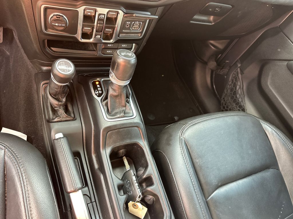 Used 2022 Gray Jeep Unlimited Sahara Altitude image 34