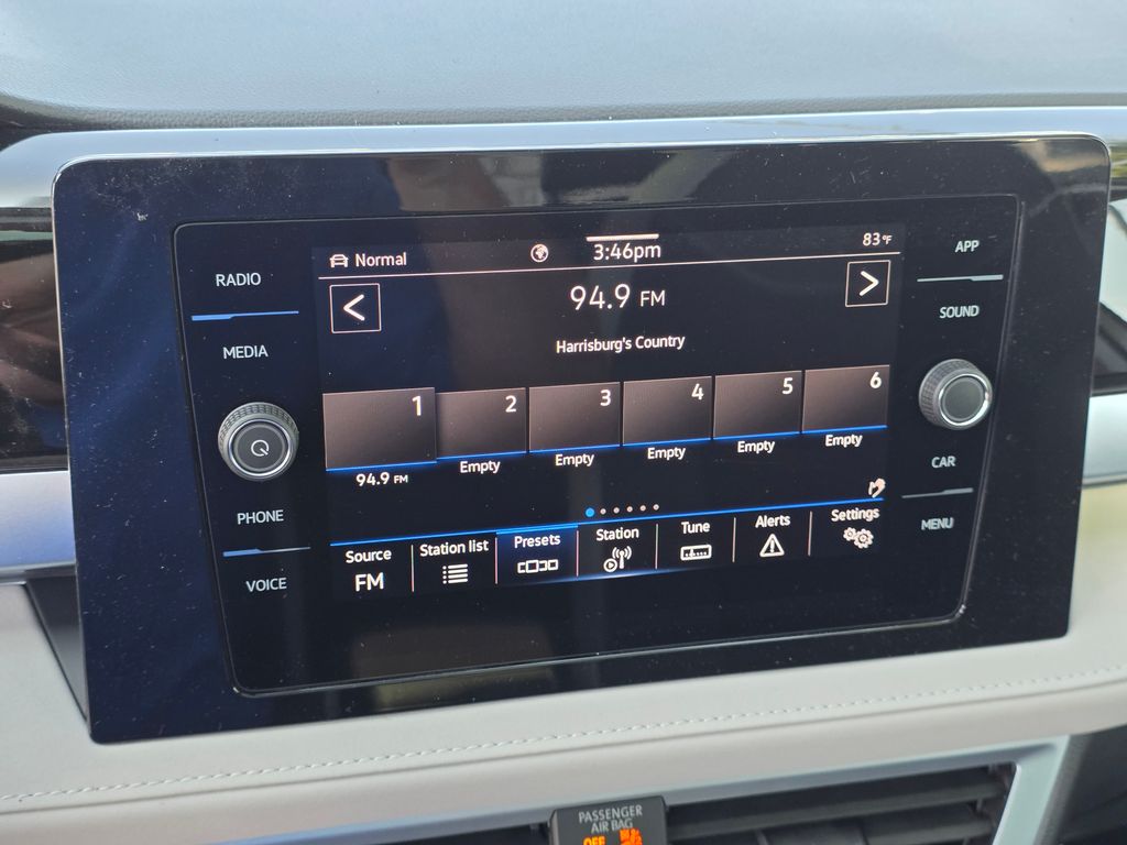 2026 Volkswagen Taos 1.5T SE Silver at Subaru and VW of Moon Township