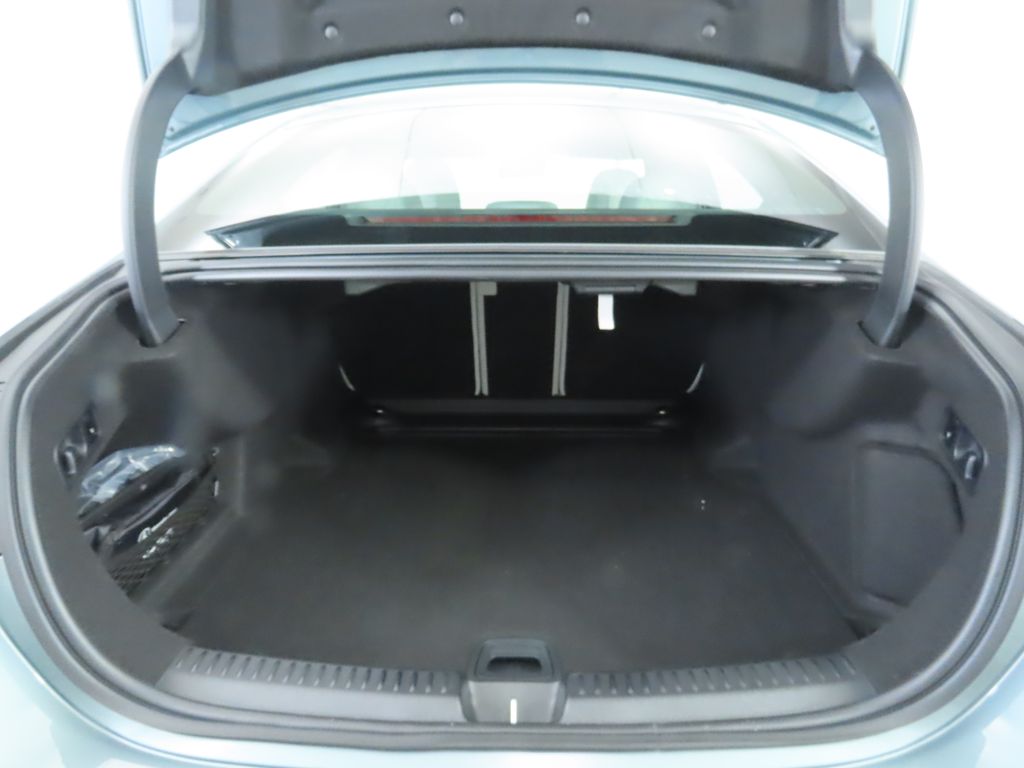 Thumbnail: 2026 Mercedes-Benz E-Class - 30