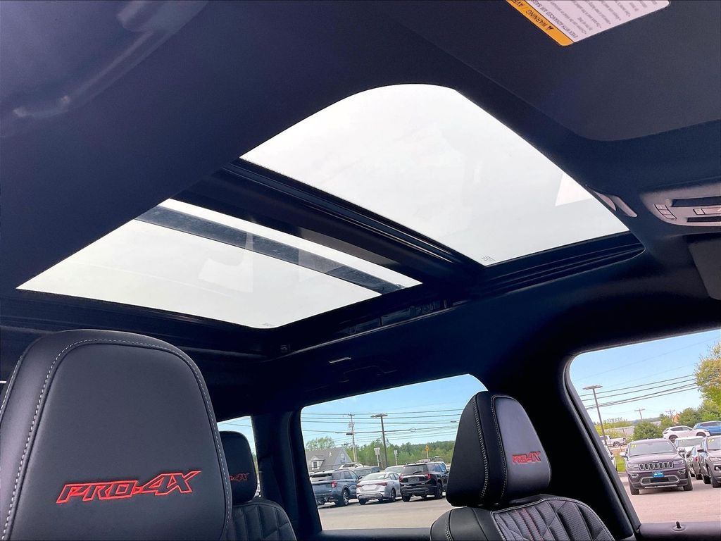 2026 Nissan Armada — photo 18
