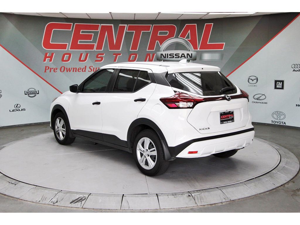2025 Nissan Kicks Play S White at South Houston Nissan