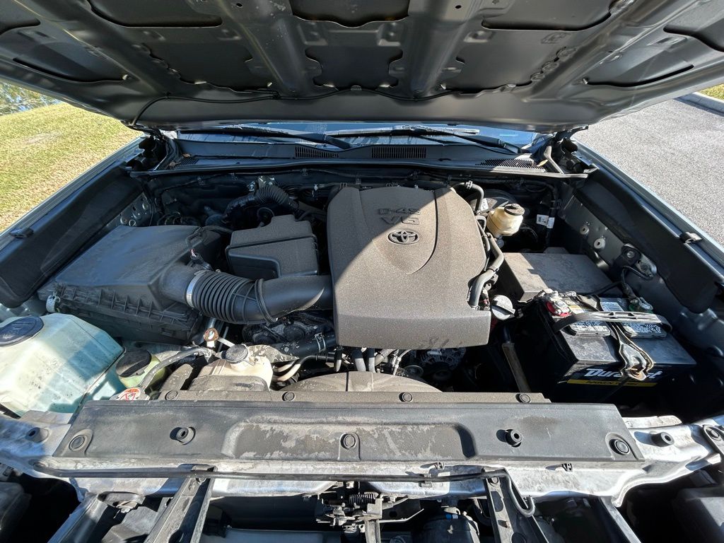 Thumbnail: 2019 Toyota Tacoma - 11