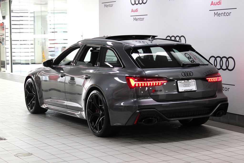 Thumbnail: 2026 Audi RS 6 - 4