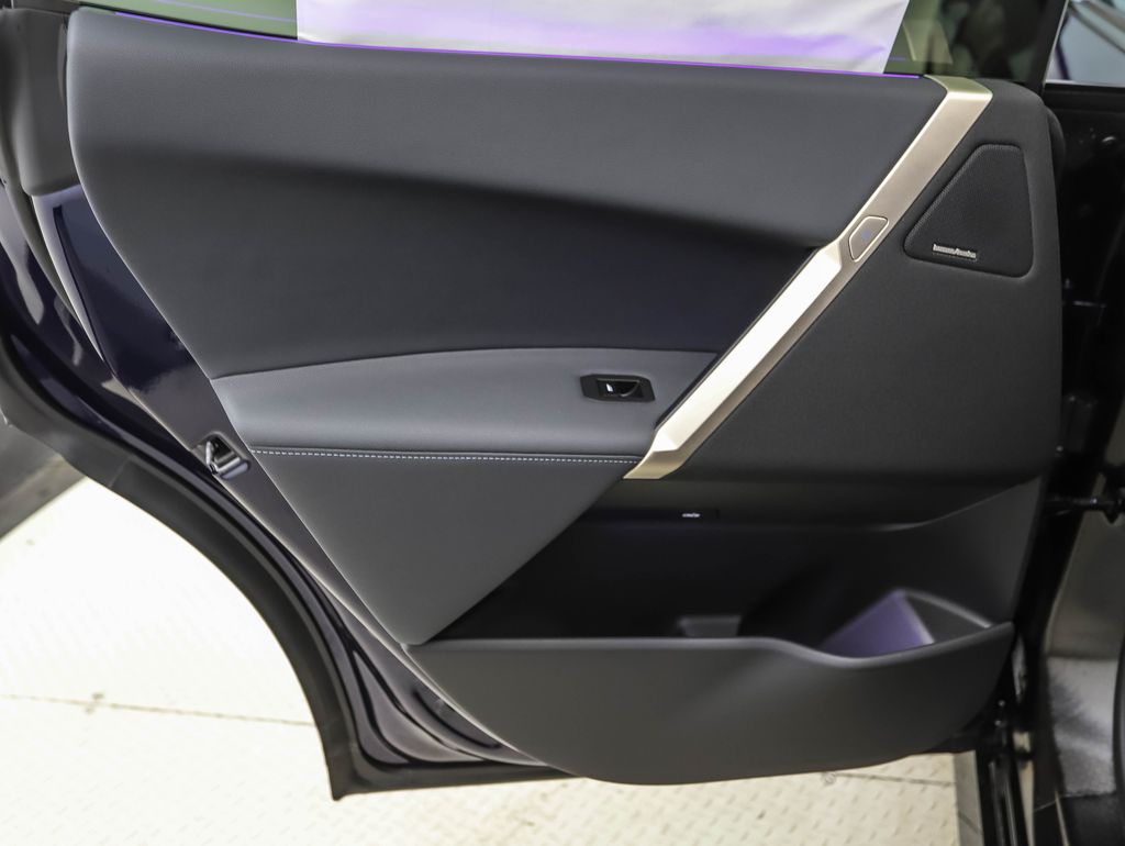 Thumbnail: 2026 BMW iX - 19