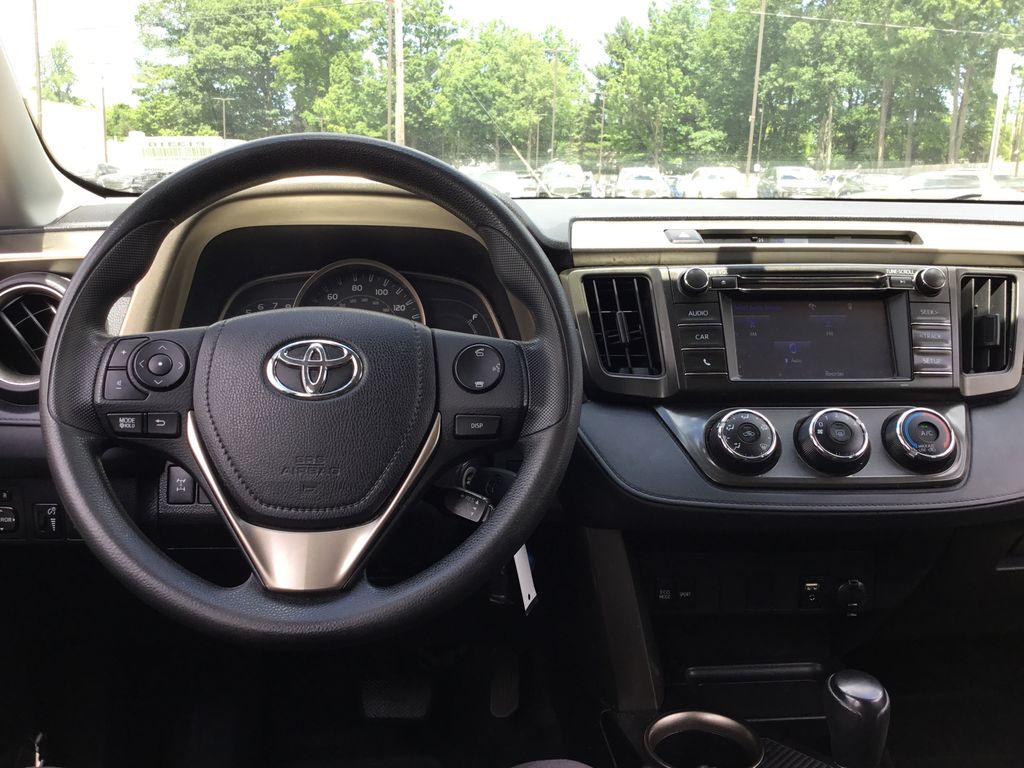 Thumbnail: 2014 Toyota RAV4 - 10