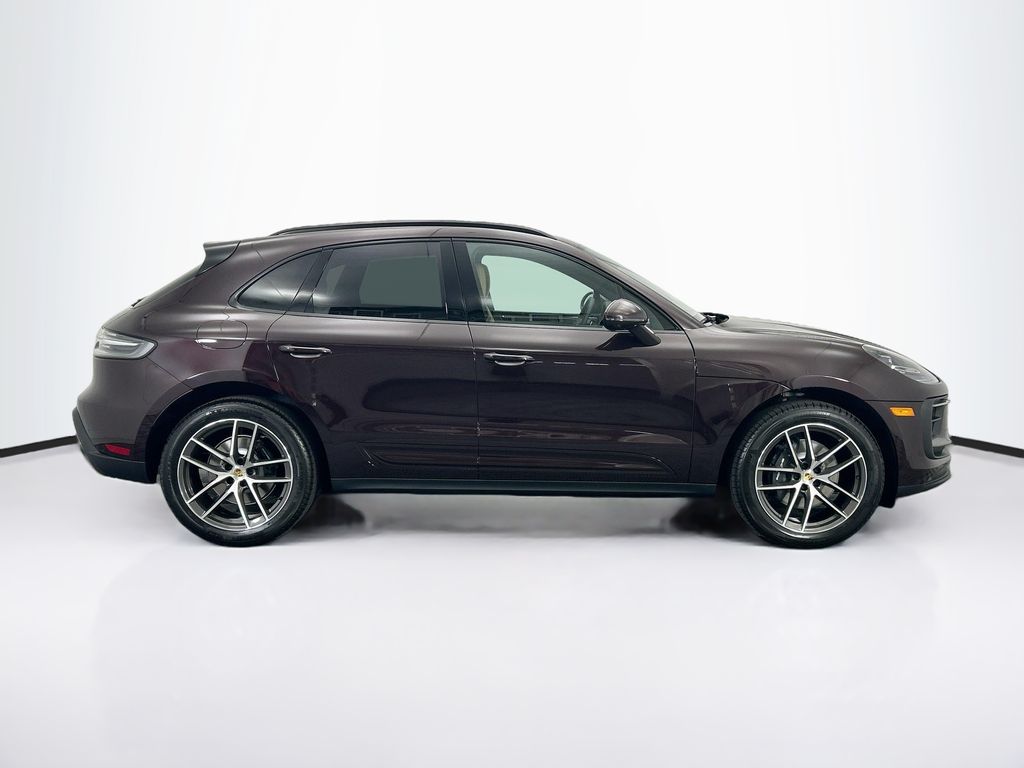 Thumbnail: 2026 Porsche Macan - 8