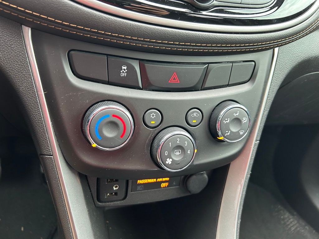 2019 Chevrolet Trax LT 26