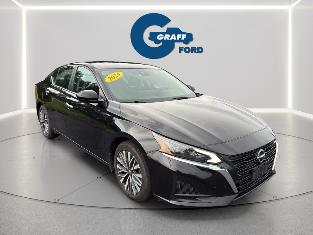 Used 2024 Nissan Altima Sedan