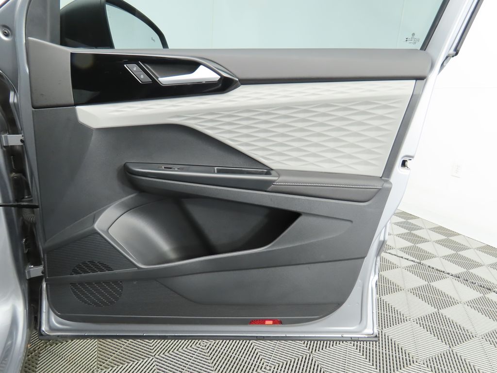 Thumbnail: 2024 Volkswagen Taos - 23