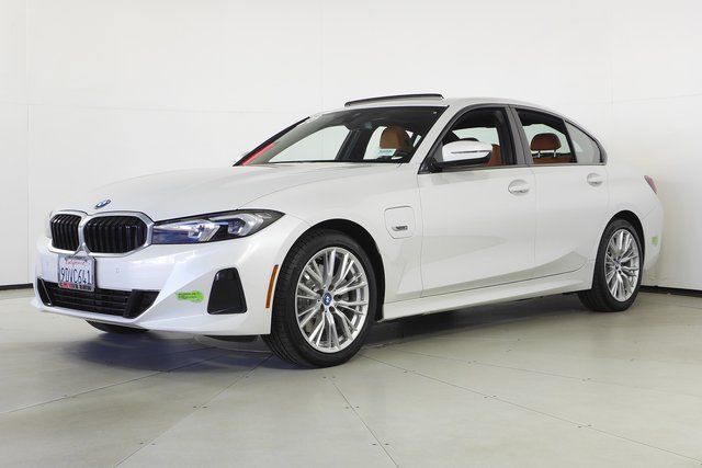 2023 BMW 3 Series 330e iPerformance 2