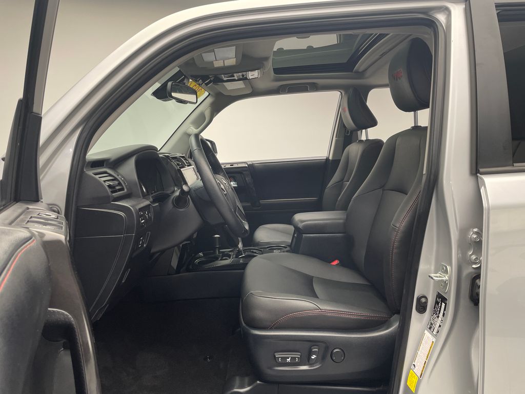 2024 Toyota 4Runner TRD Off Road 12