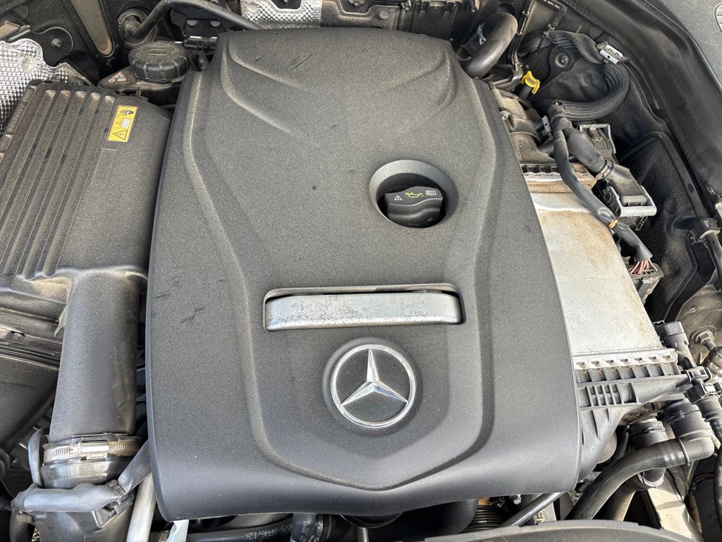 Thumbnail: 2017 Mercedes-Benz GLC - 10