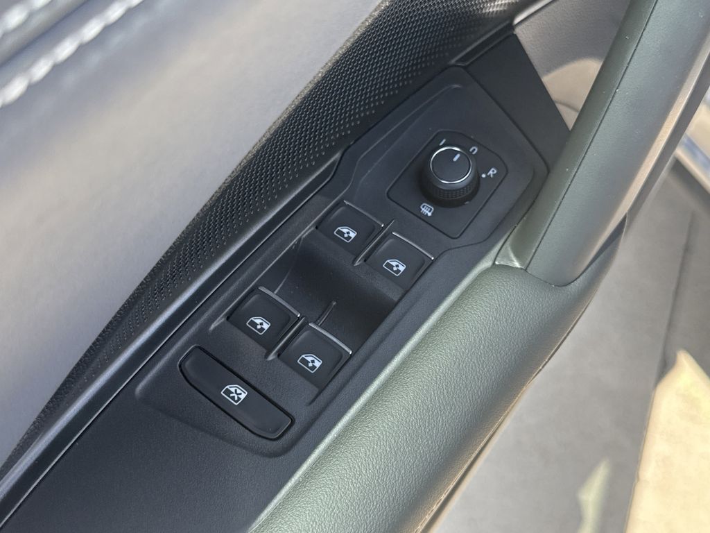 2026 Volkswagen Tiguan 2.0T SE Silver at DeMontrond Auto Country