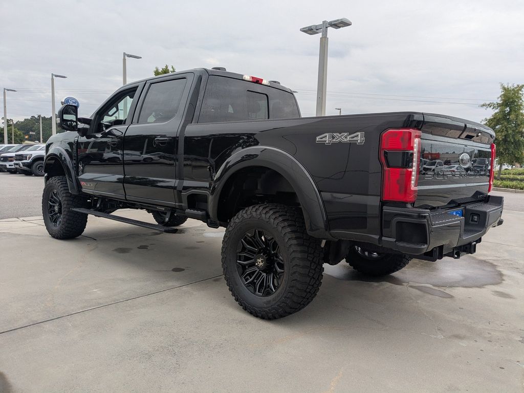 2025 Ford F-250 Super Duty Black Widow