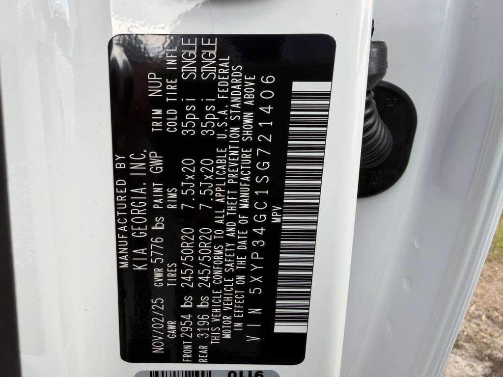 new 2025 Kia Telluride car, priced at $40,031