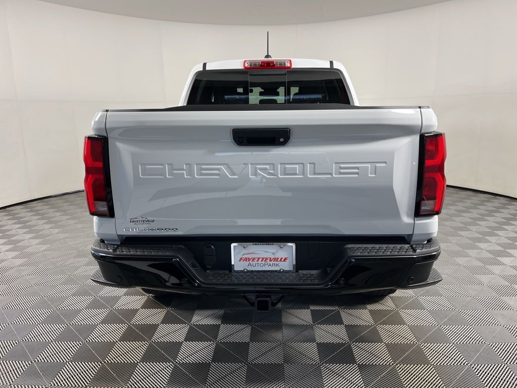 Thumbnail: 2026 Chevrolet Colorado - 4