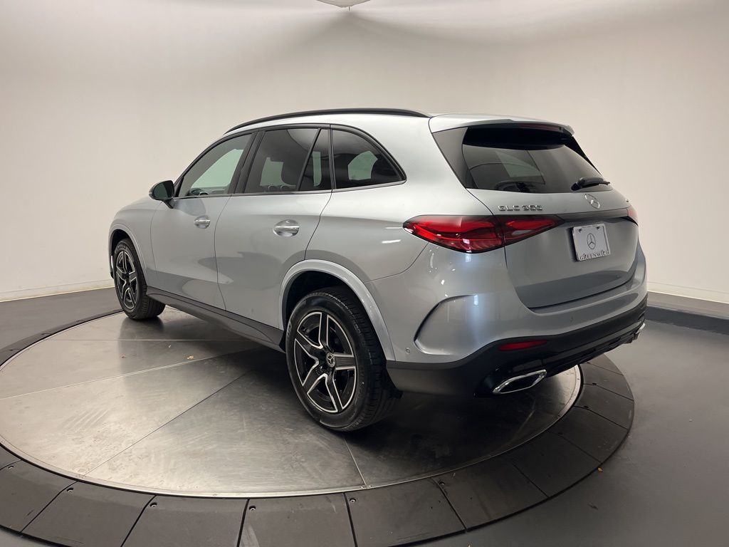 Thumbnail: 2026 Mercedes-Benz GLC - 5