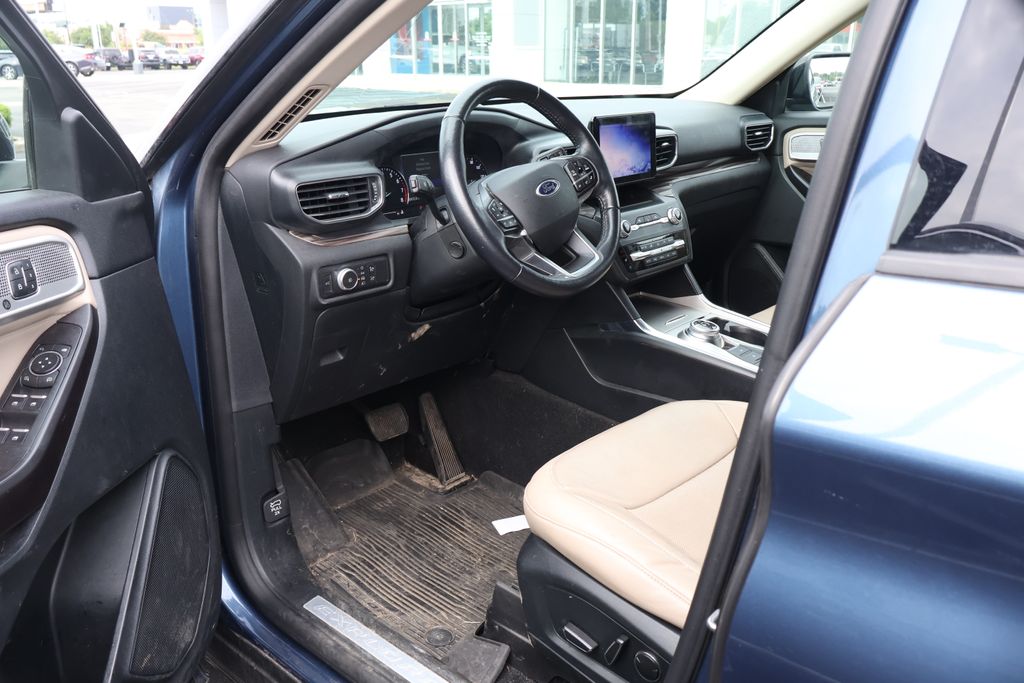 2020 Ford Explorer Limited 12