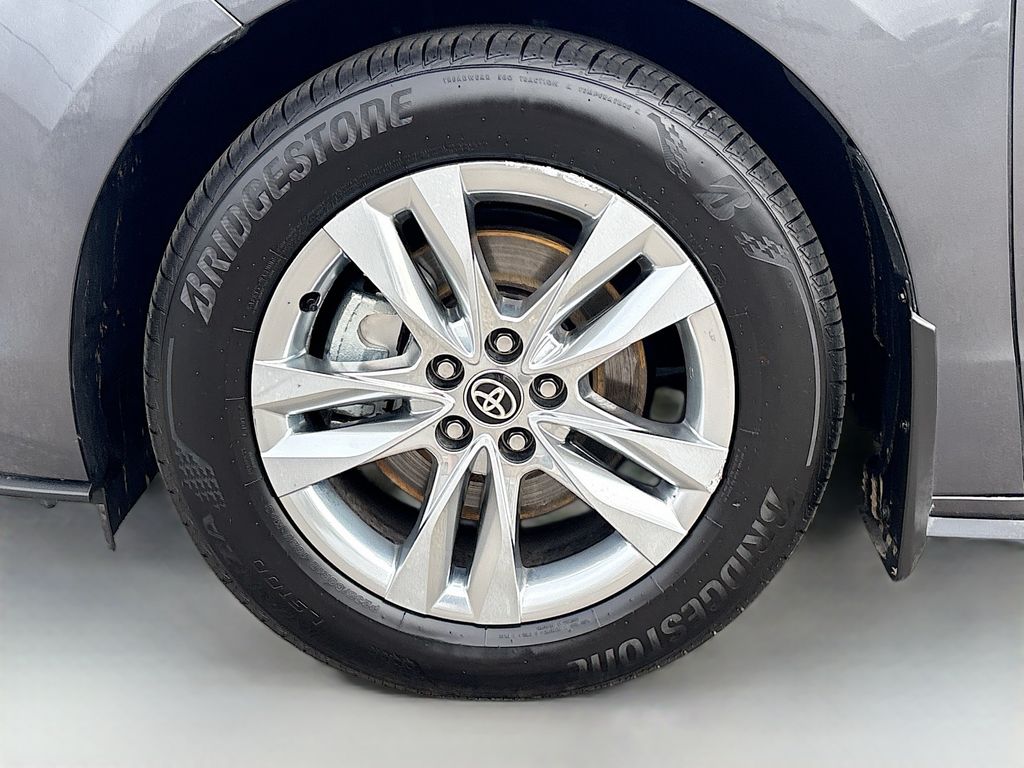Used 2025 Gray Toyota Limited image 34