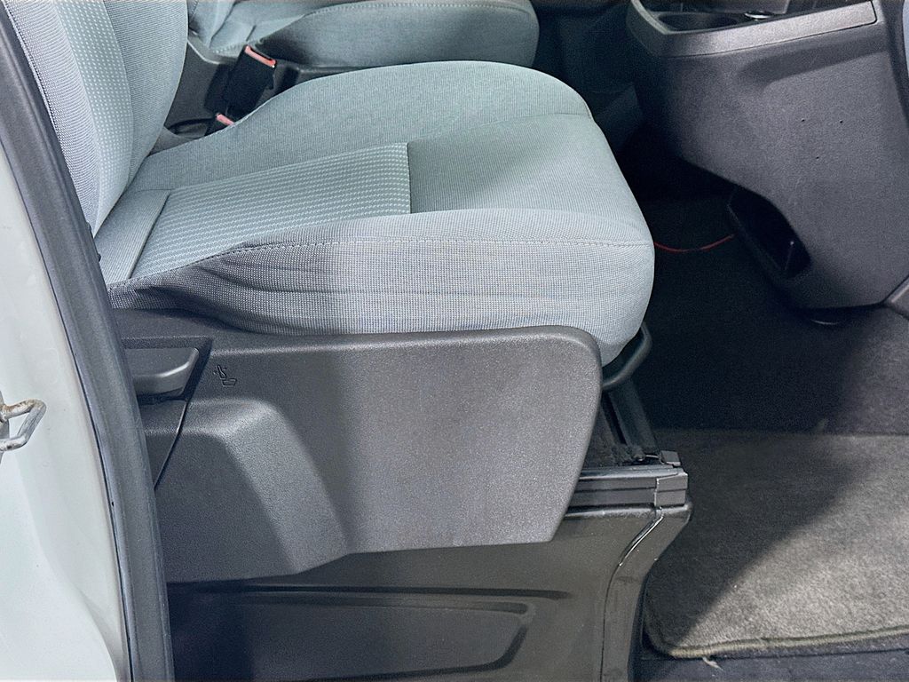 Used 2015 White Ford XLT image 22