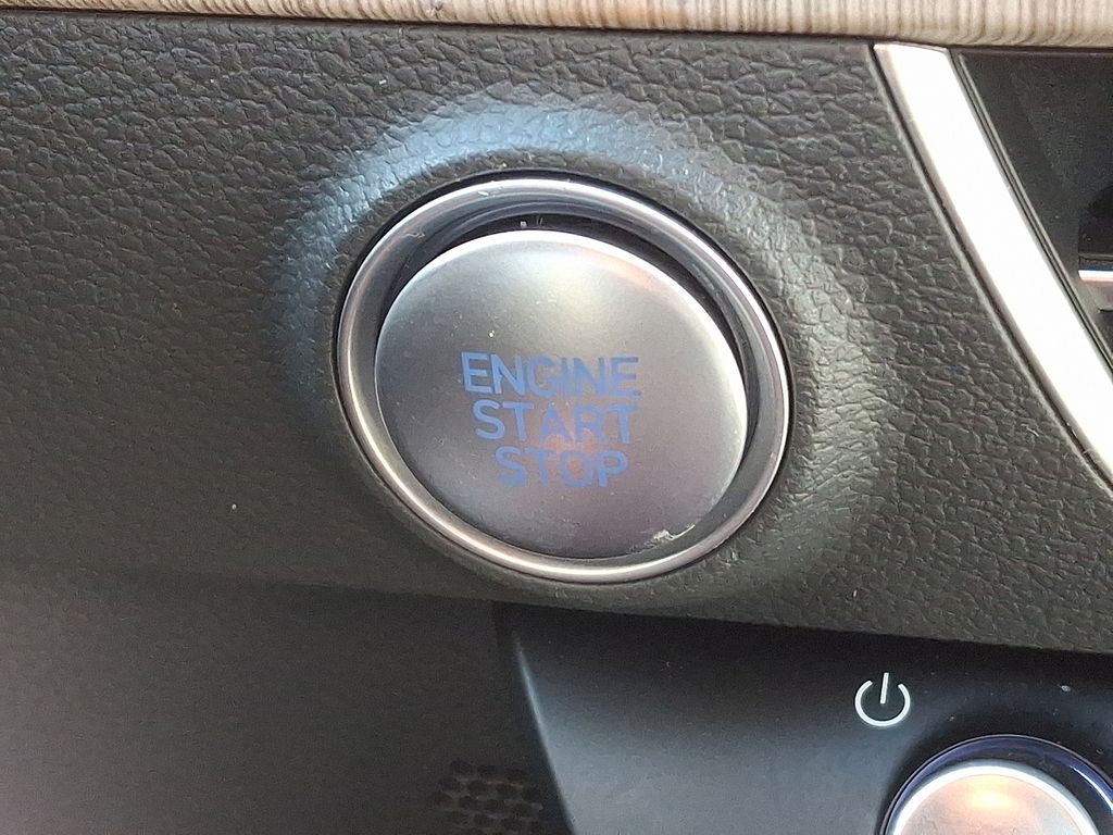 Thumbnail: 2025 Hyundai Sonata - 25