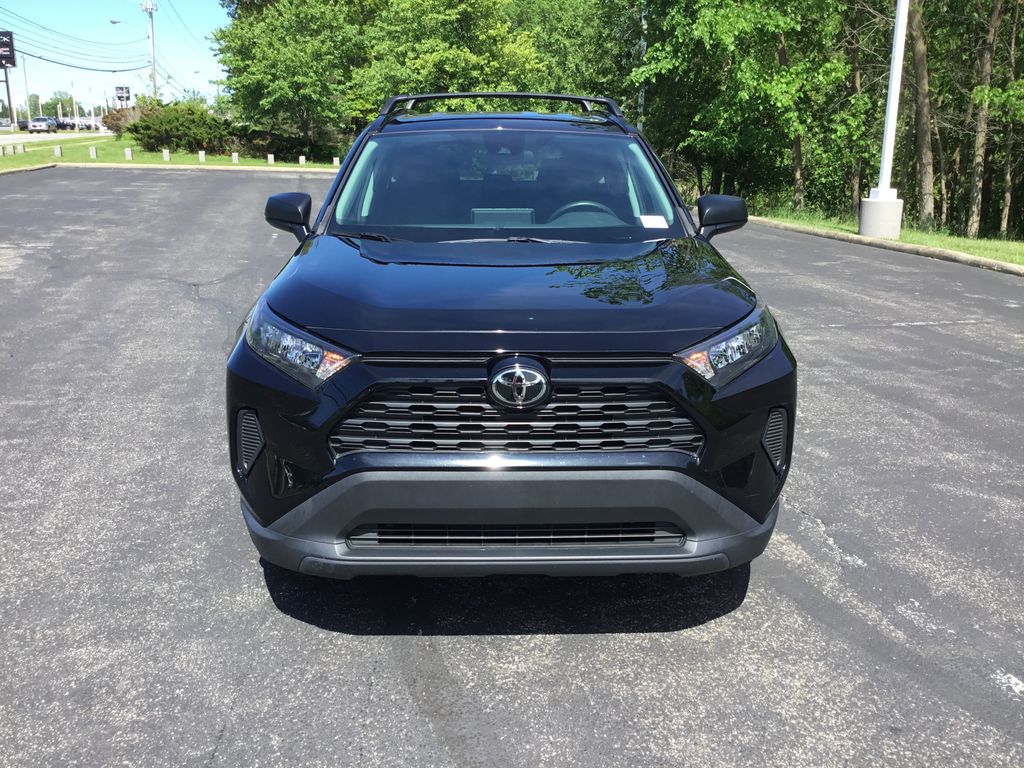 2021 Toyota RAV4 LE 8