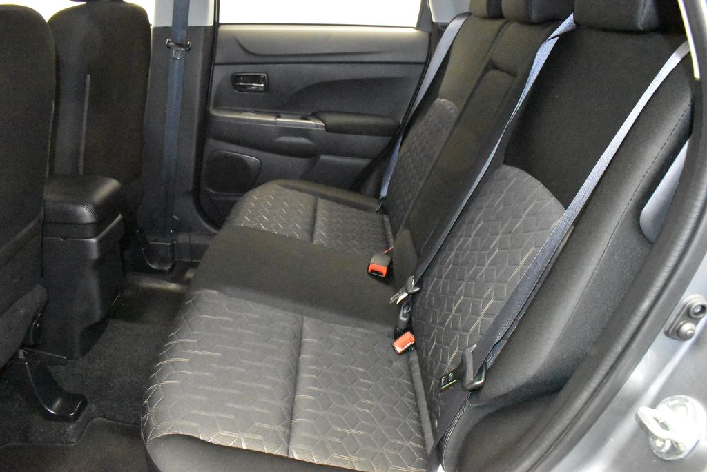 2024 Mitsubishi Outlander Sport ES 30
