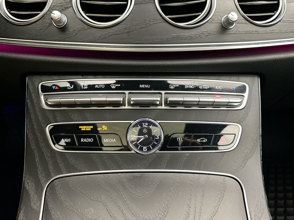 Thumbnail: 2020 Mercedes-Benz E-Class - 13
