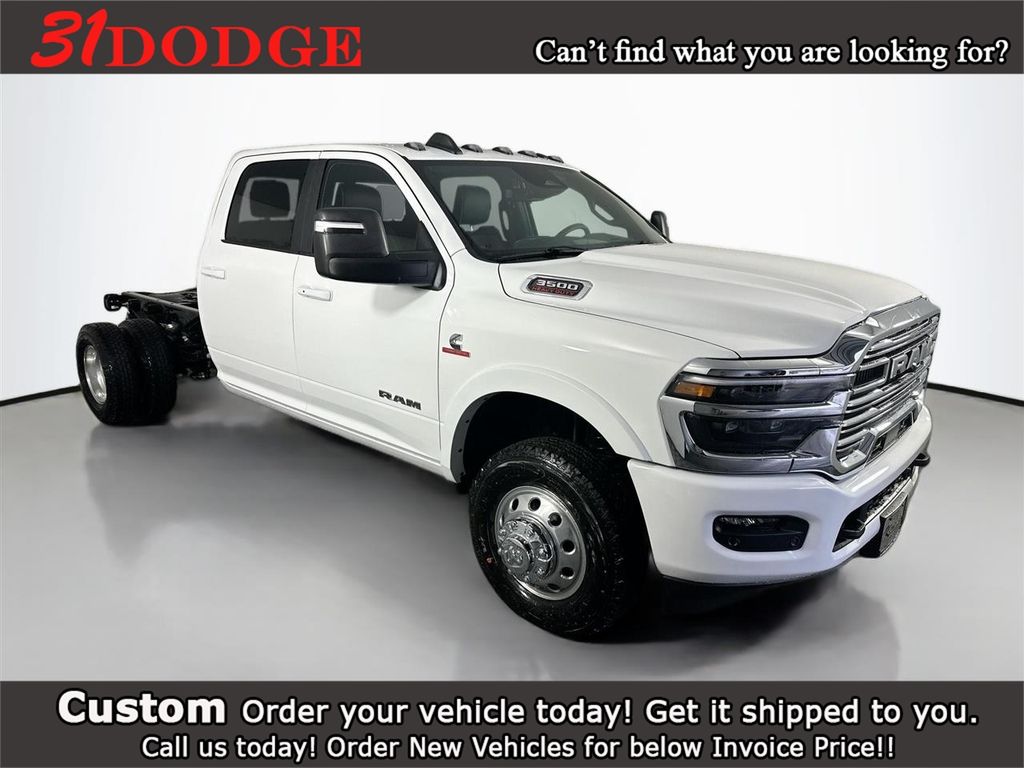 2026 RAM 3500 Chassis Big Horn Crew Cab LB DRW 4WD