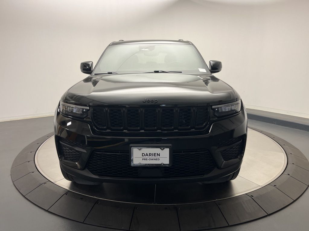 Thumbnail: 2022 Jeep Grand Cherokee - 8